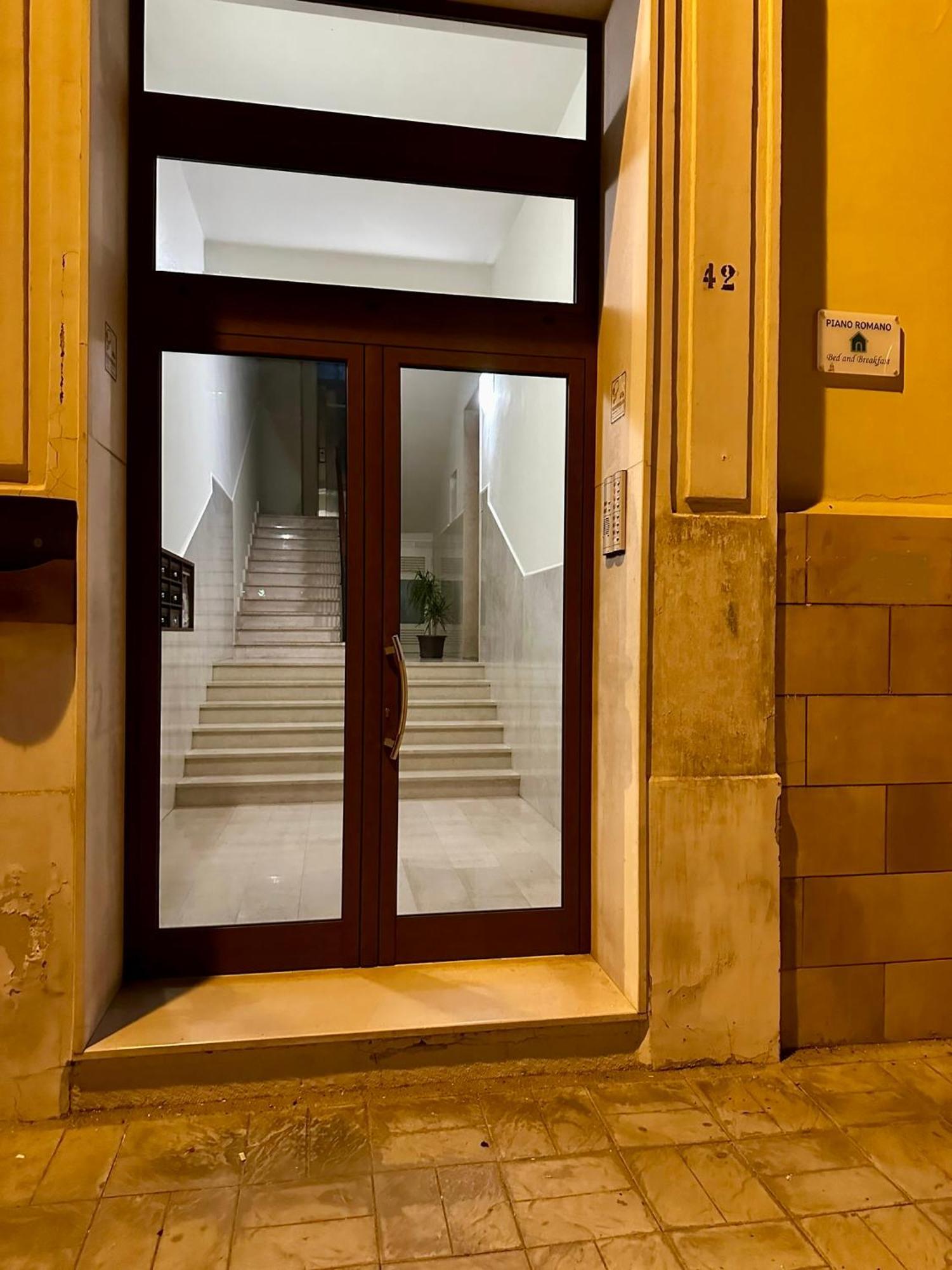 B&B Piano Romano -Con Parcheggio Privato Gratuito- 포자 외부 사진